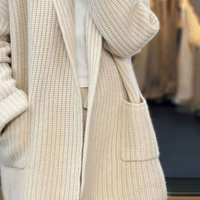 Amelia - Élégant Cardigan Douillet